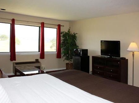 Shenandoah Inn, Major Credit Cards Required For Check In Plymouth Εξωτερικό φωτογραφία